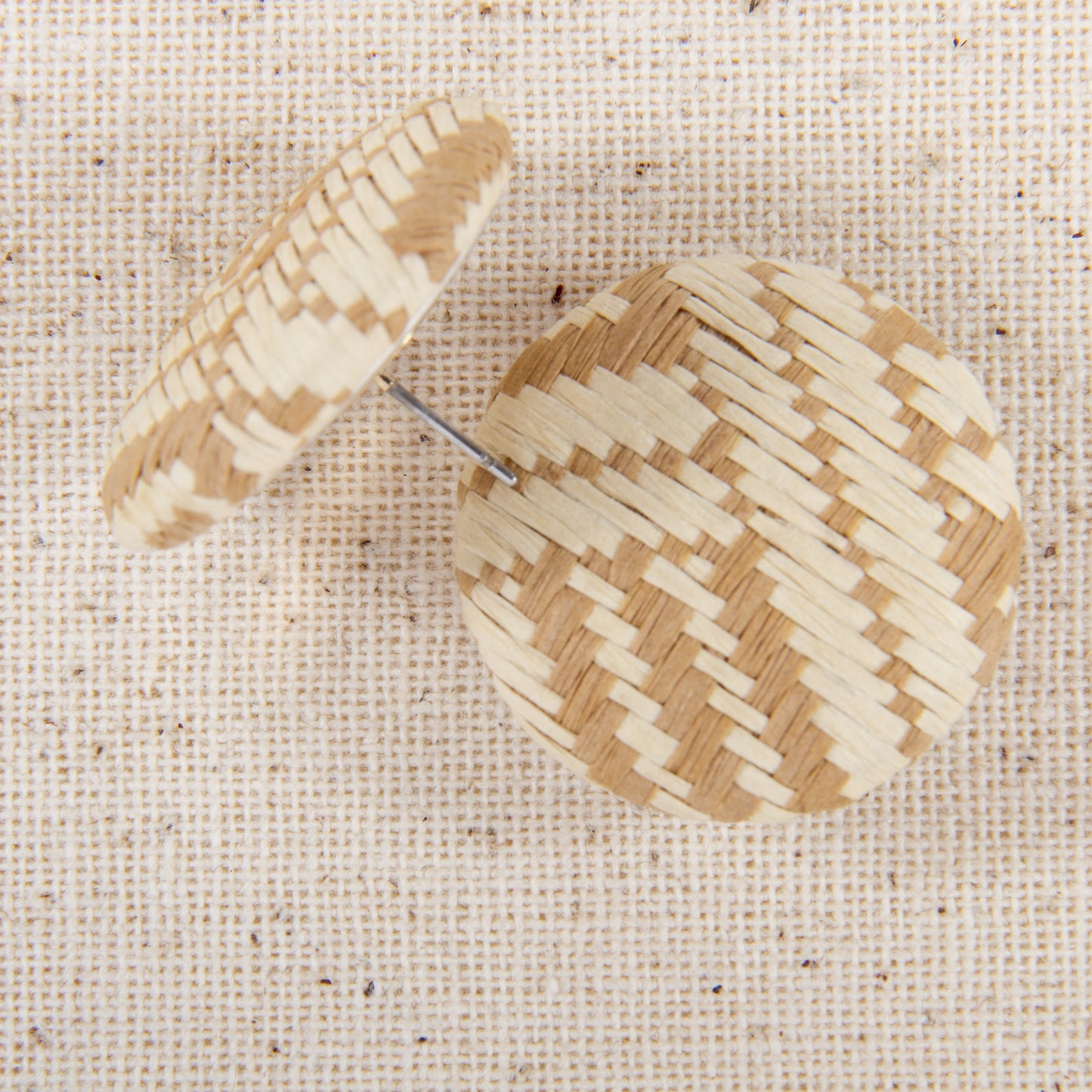 E2277 1.14" Rafia Stud Earring