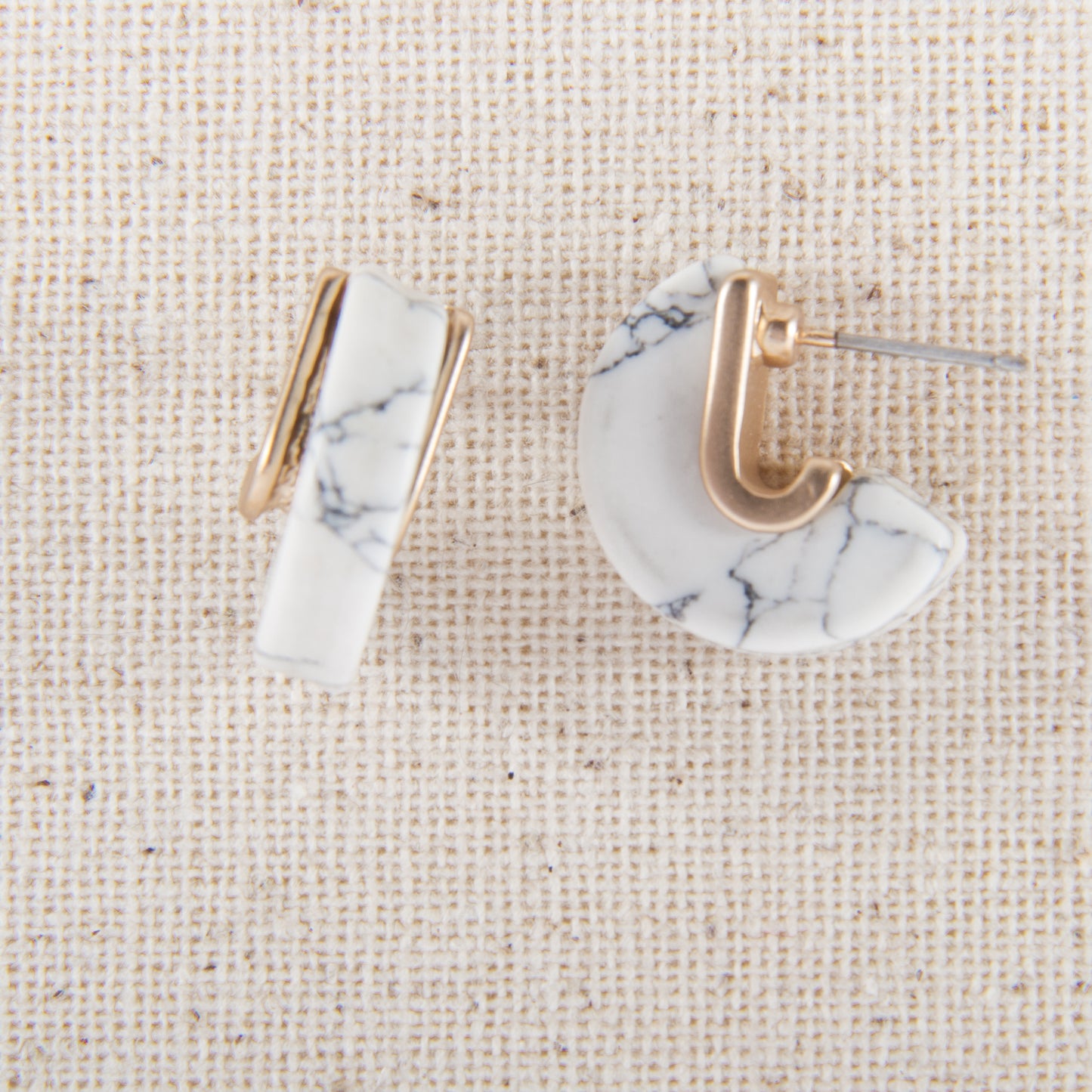 E2292-WH Stone Hoop Huggie Stud Earring
