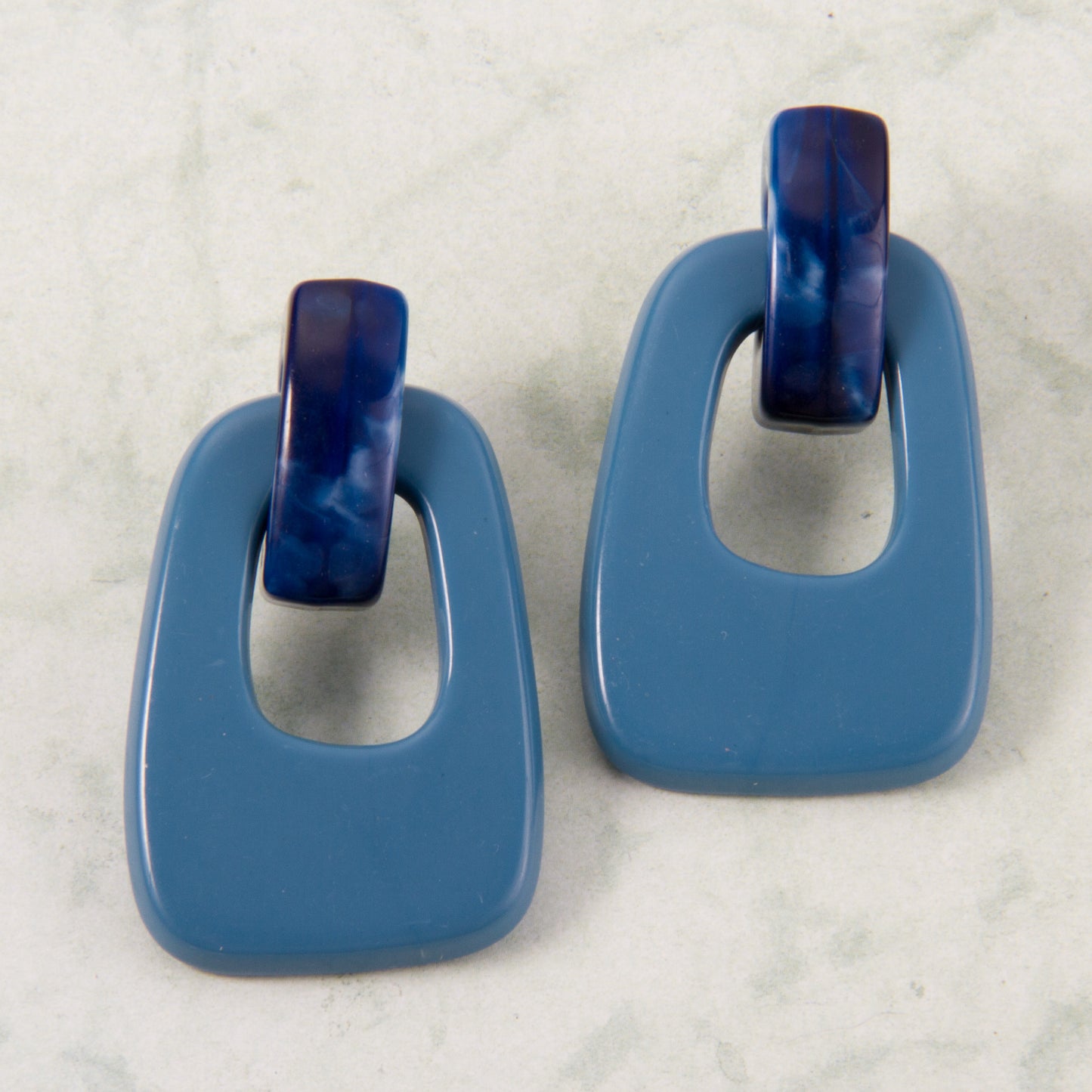 E2135-BL Resin Open Rectangle Earring