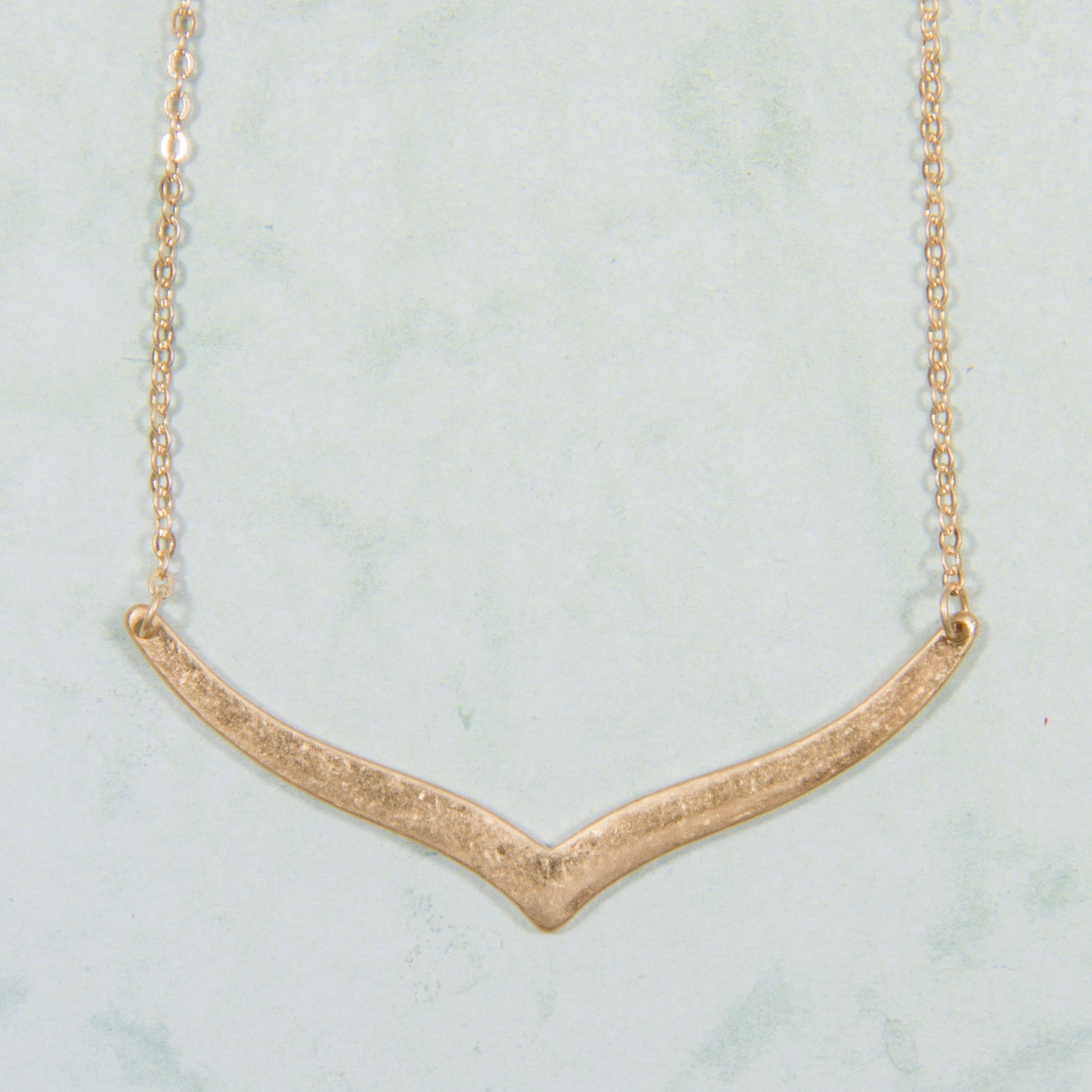 N3295-GD 14" Whale Tail Pendant Necklace