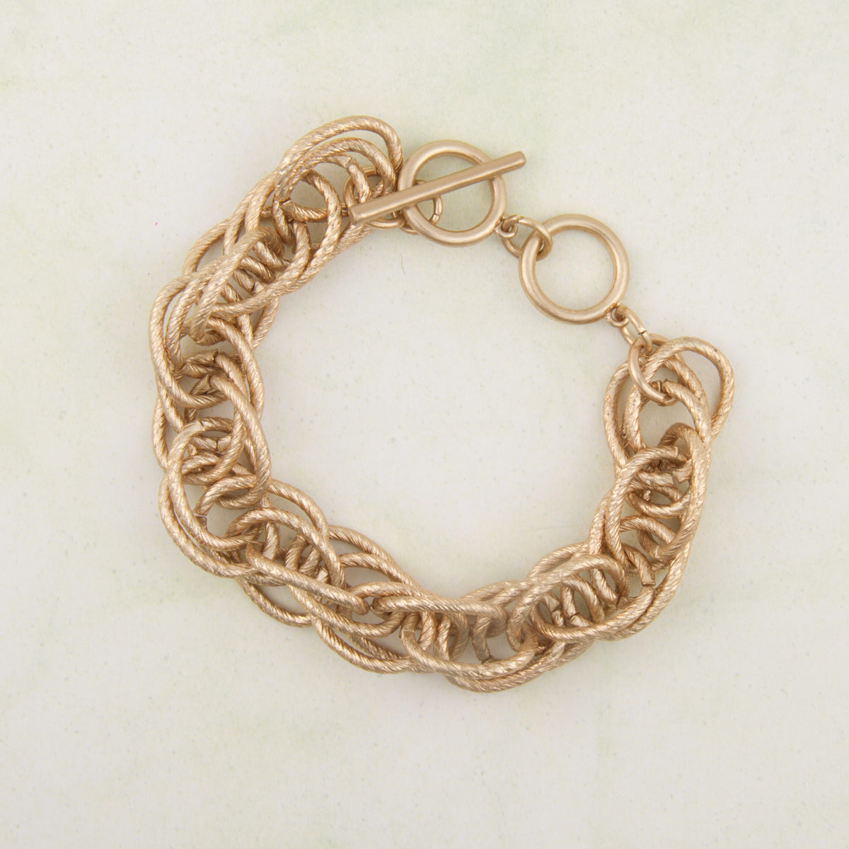 B1388 Chunky Chain with Intertwined Links Bracelet