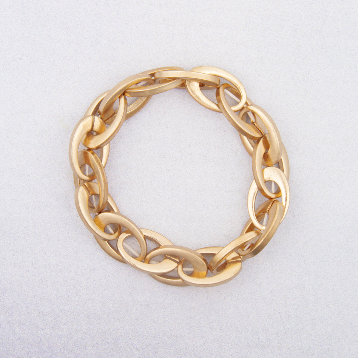 B1433 Plated Cast Link Stretch Bracelet