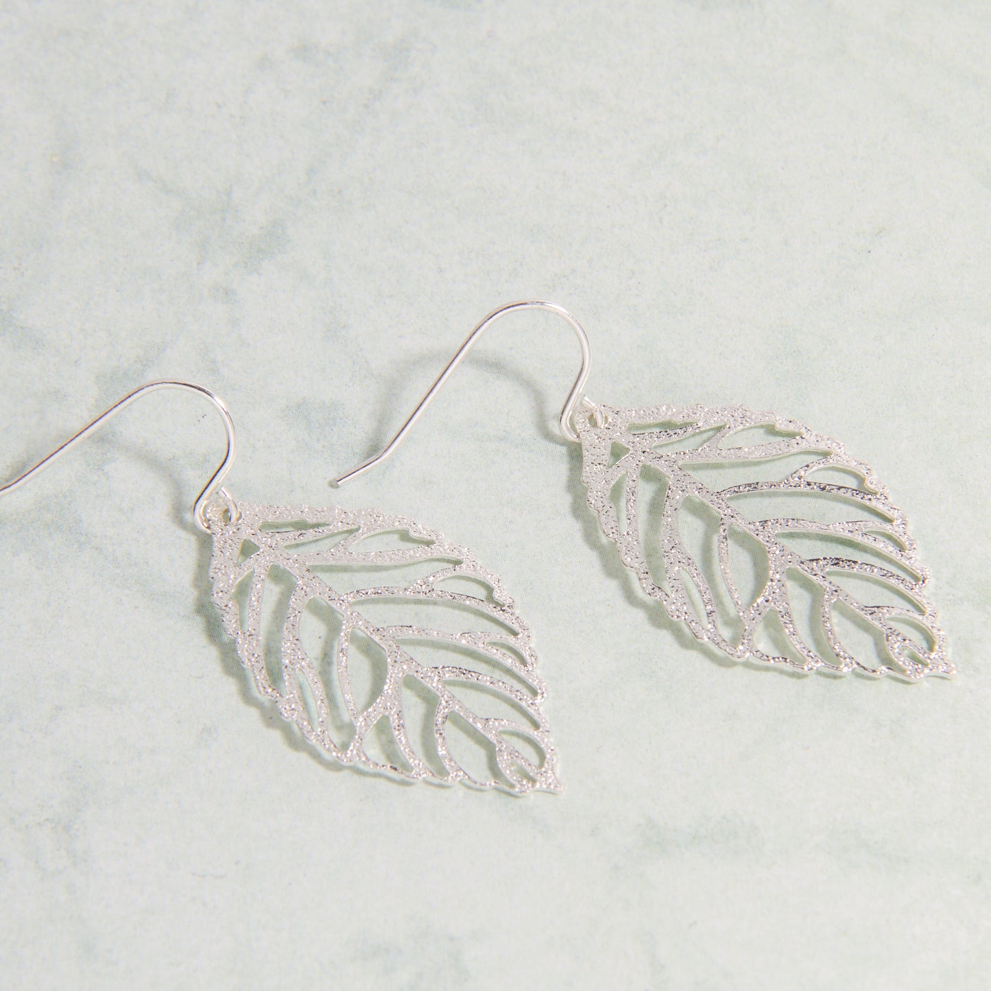 E2251 Shimmer Leaf Earring
