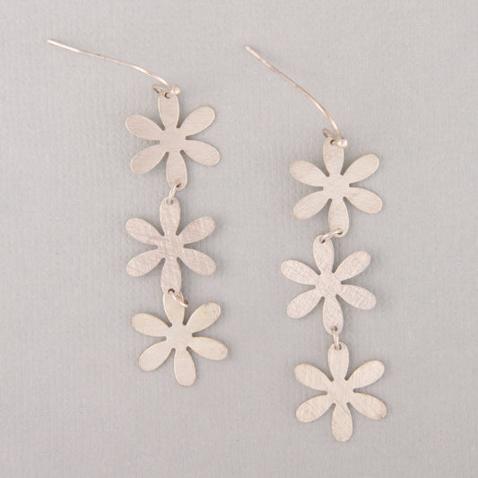 E2313-S 2.5" Triple Daisy Dangle Earring