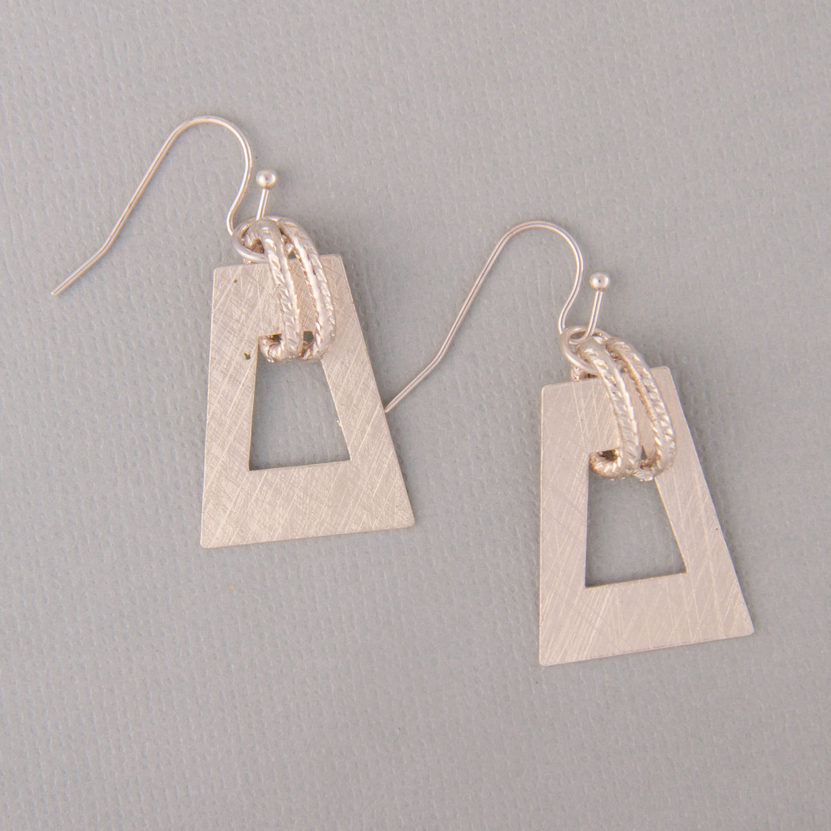 E2417 1.5" Brass Geo Shape & Links Dangle Earring