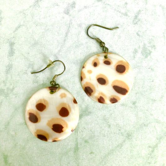 E2187-IV Shell Disk Earring, Ivory/Light Brown Animal Print